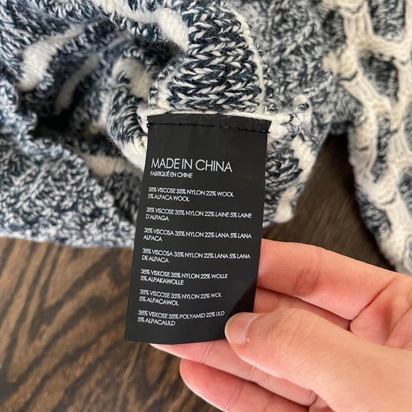 Club Monaco Brinda Sweater - Picture 3 of 4